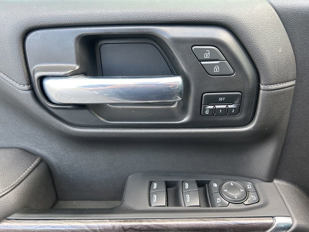Used 2022 Chevrolet Silverado 1500 LTZ w/ LTZ Convenience Package II image 19