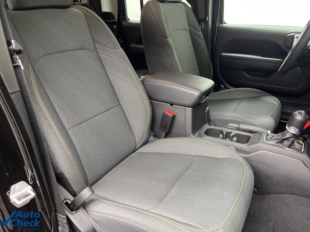 Used 2025 Jeep Gladiator Sport image 22