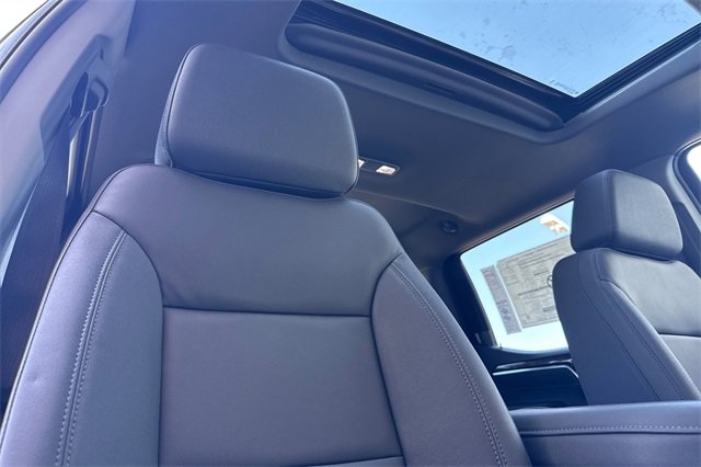 New 2025 GMC Sierra 1500 Elevation w/ Elevation Premium Package image 18
