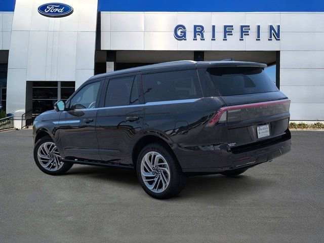 New 2026 Lincoln Navigator Reserve AWD/4WD image 9