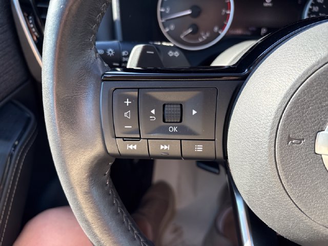 Used 2021 Nissan Rogue SV AWD/4WD image 11