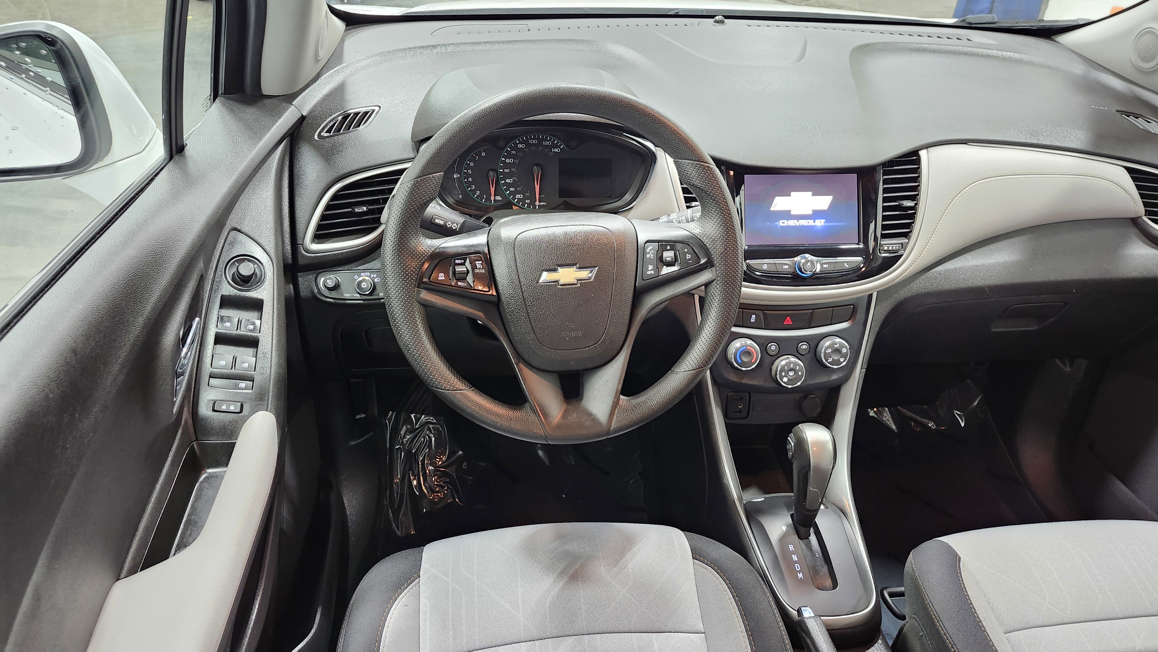 Used 2020 Chevrolet Trax LT image 24