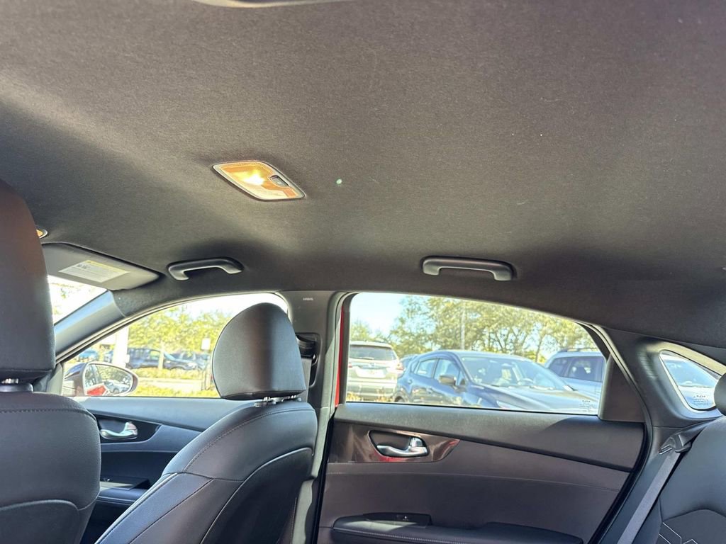 Used 2024 Kia Forte GT-Line image 17