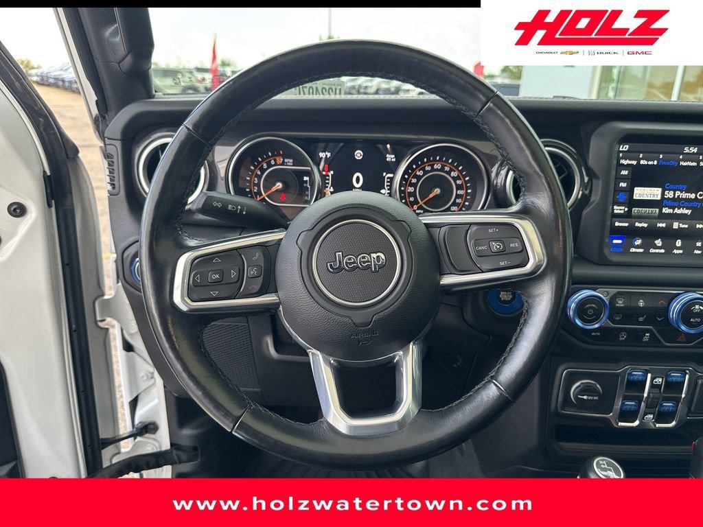 Used 2021 Jeep Wrangler Unlimited Sahara AWD/4WD image 11