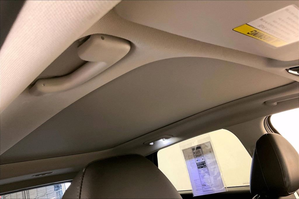 Certified 2022 Hyundai Tucson Limited w/ Cargo Package image 22