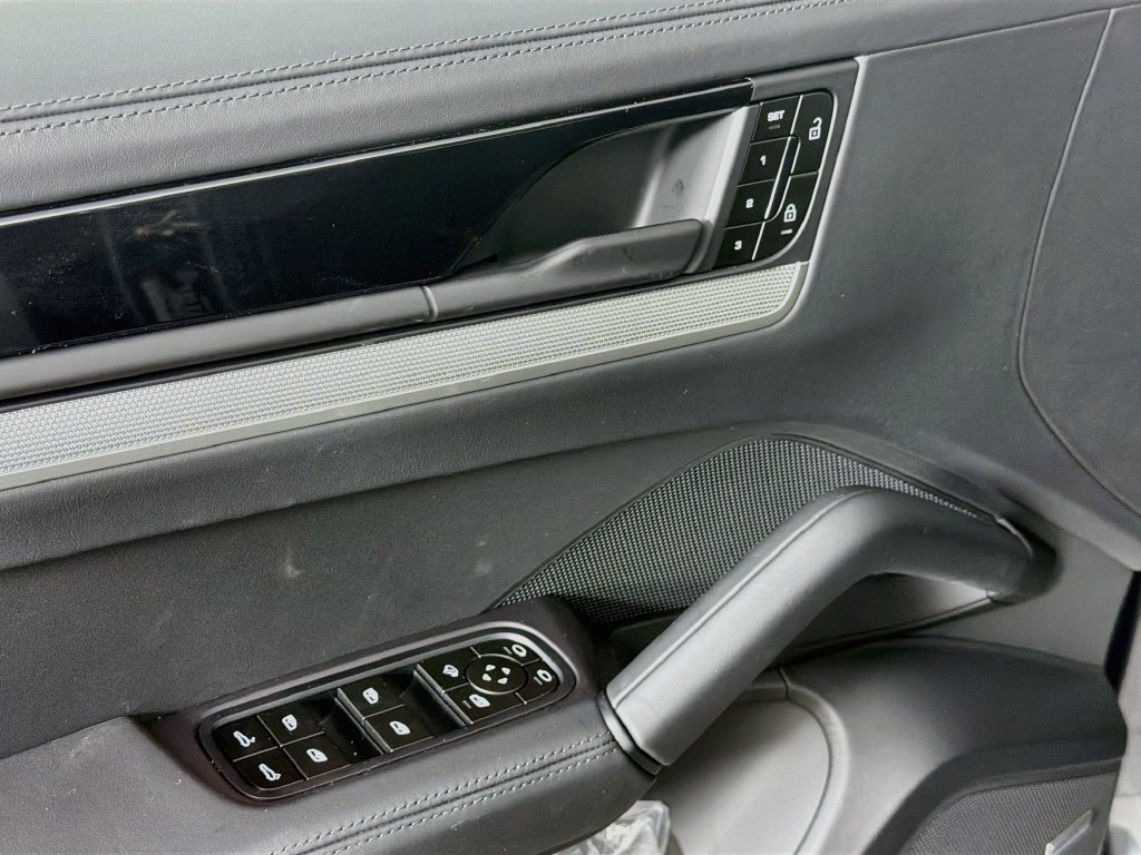 New 2026 Porsche Cayenne S AWD/4WD image 20