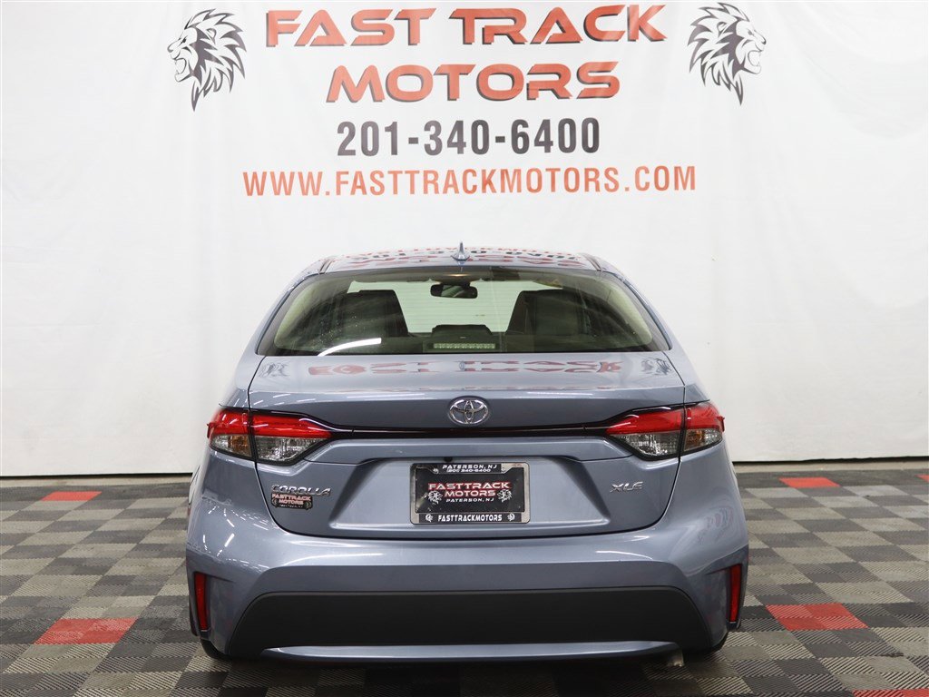 Used 2020 Toyota Corolla XLE FWD image 5