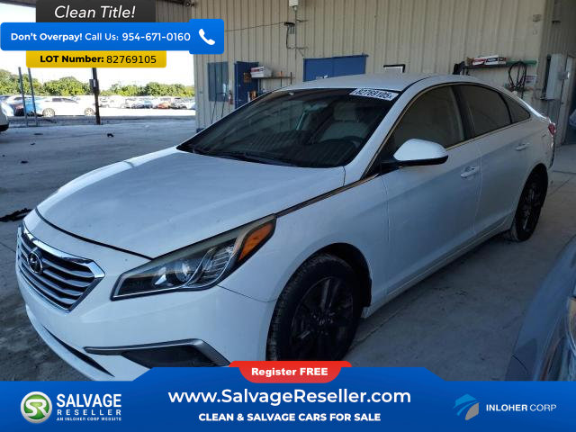 Used 2015 Hyundai Sonata SE w/ Option Group 09