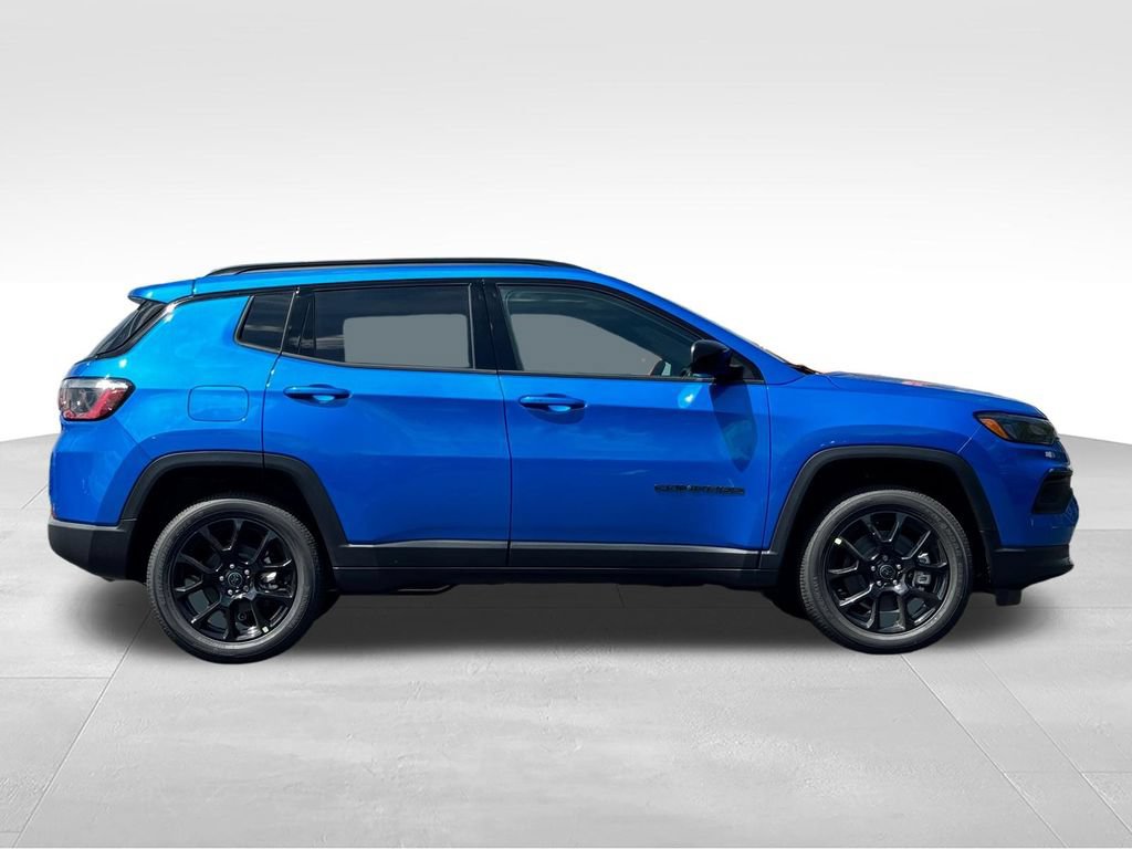 New 2026 Jeep Compass Latitude AWD/4WD image 8