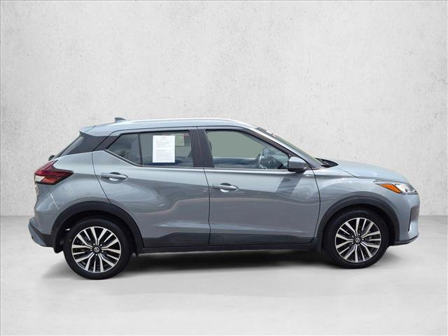 Used 2021 Nissan Kicks SV image 4