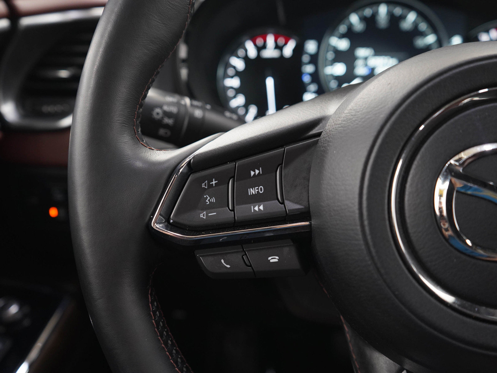 Used 2019 MAZDA CX-9 Signature AWD/4WD image 26
