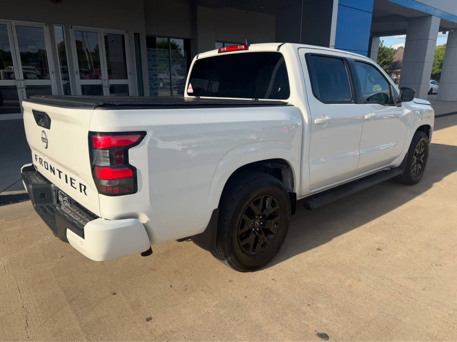 Used 2023 Nissan Frontier SV w/ Midnight Edition Package RWD image 7