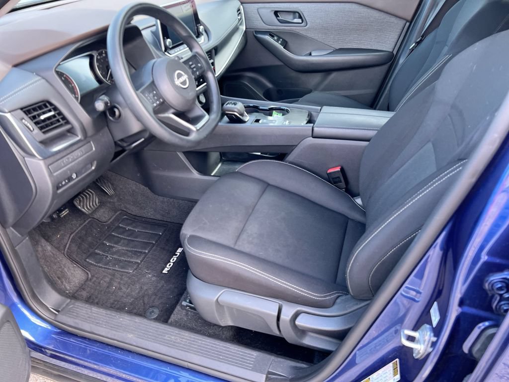Used 2023 Nissan Rogue S FWD image 12