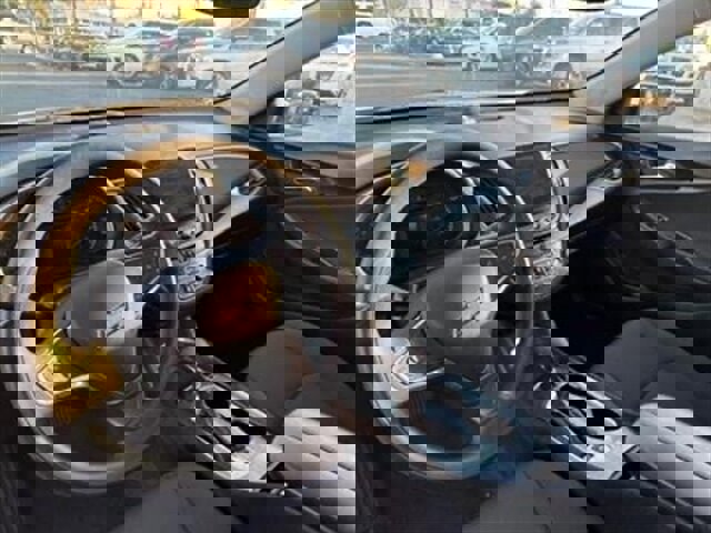 Used 2022 Chevrolet Malibu LT image 17