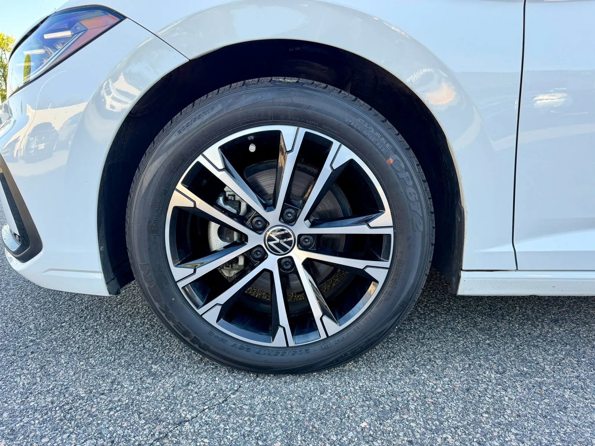 Used 2025 Volkswagen Jetta Sport image 16