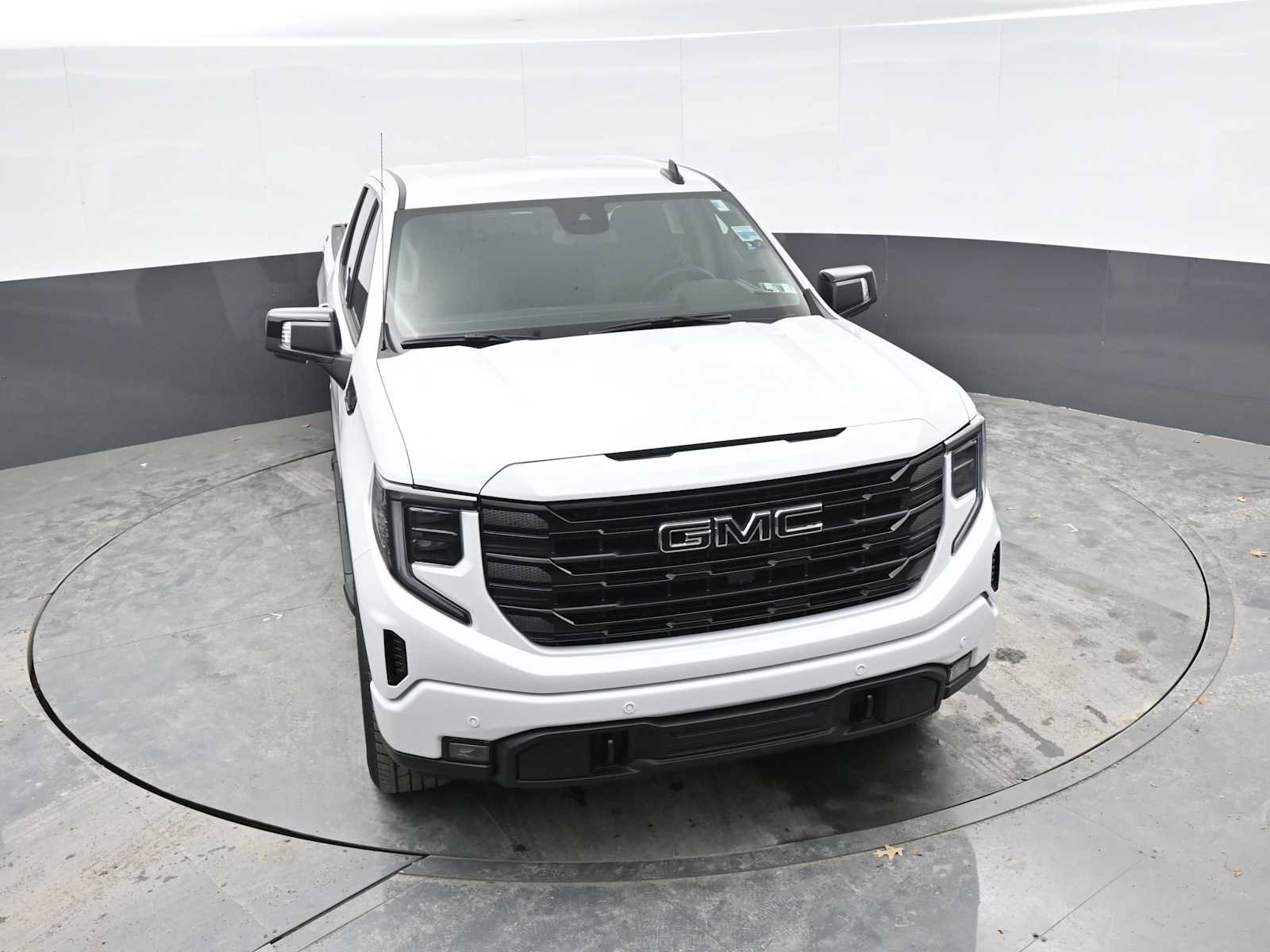 New 2026 GMC Sierra 1500 Elevation w/ Preferred Package AWD/4WD image 32
