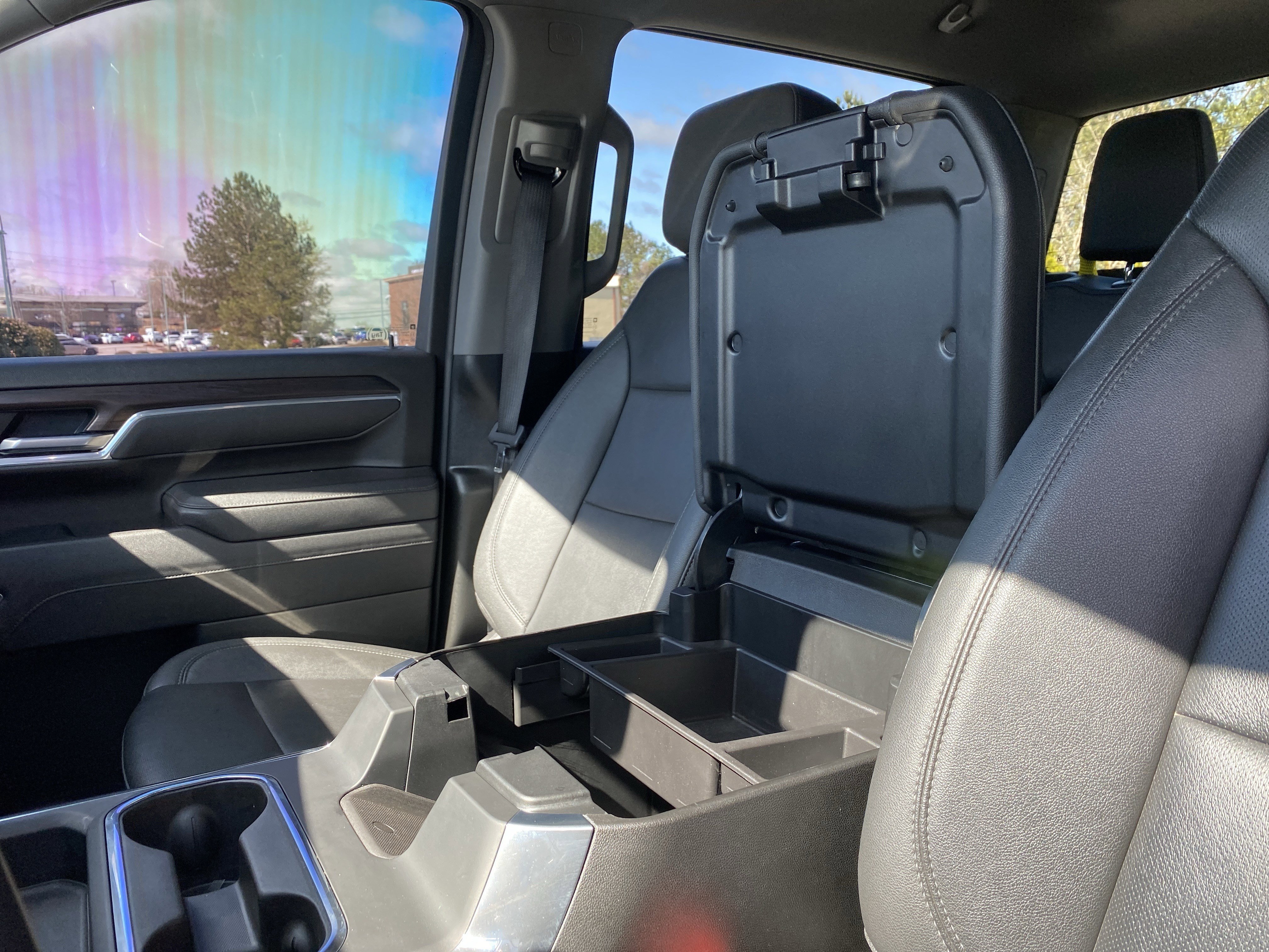 Used 2025 GMC Sierra 2500 SLT w/ SLT Convenience Package image 32