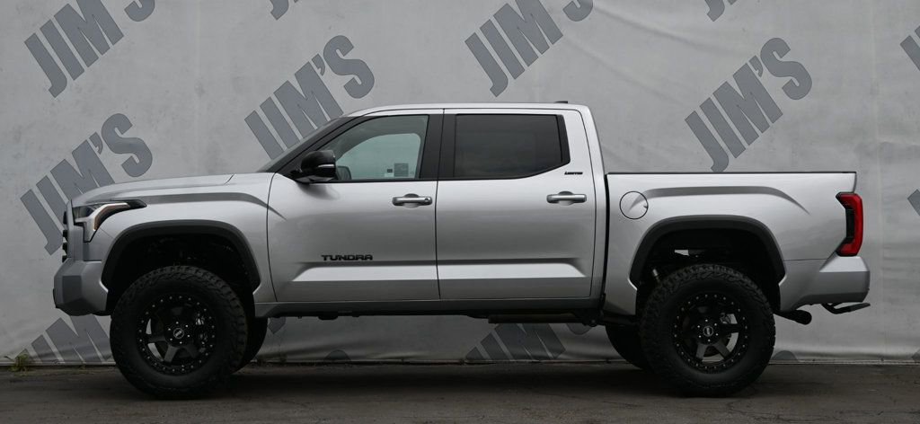 Used 2024 Toyota Tundra Limited image 6