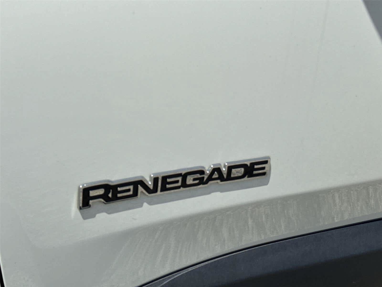 Used 2016 Jeep Renegade Limited AWD/4WD image 11