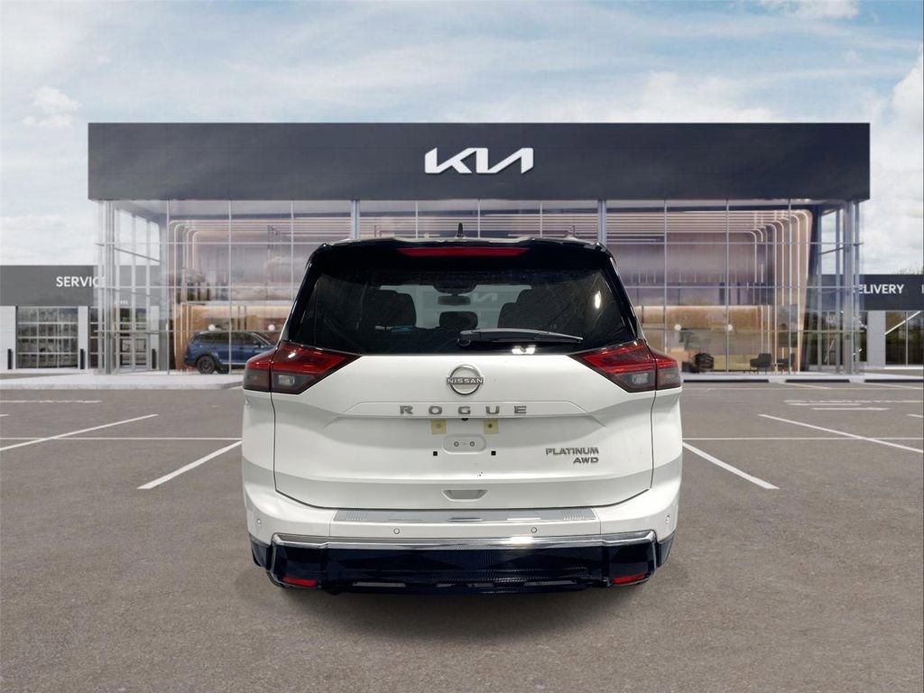 Used 2024 Nissan Rogue Platinum AWD/4WD image 7