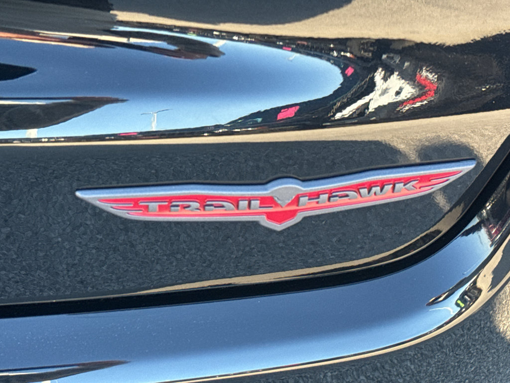 Used 2022 Jeep Compass Trailhawk w/ Sun and Sound Group image 8