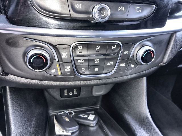 Used 2023 Chevrolet Traverse LT AWD/4WD image 18