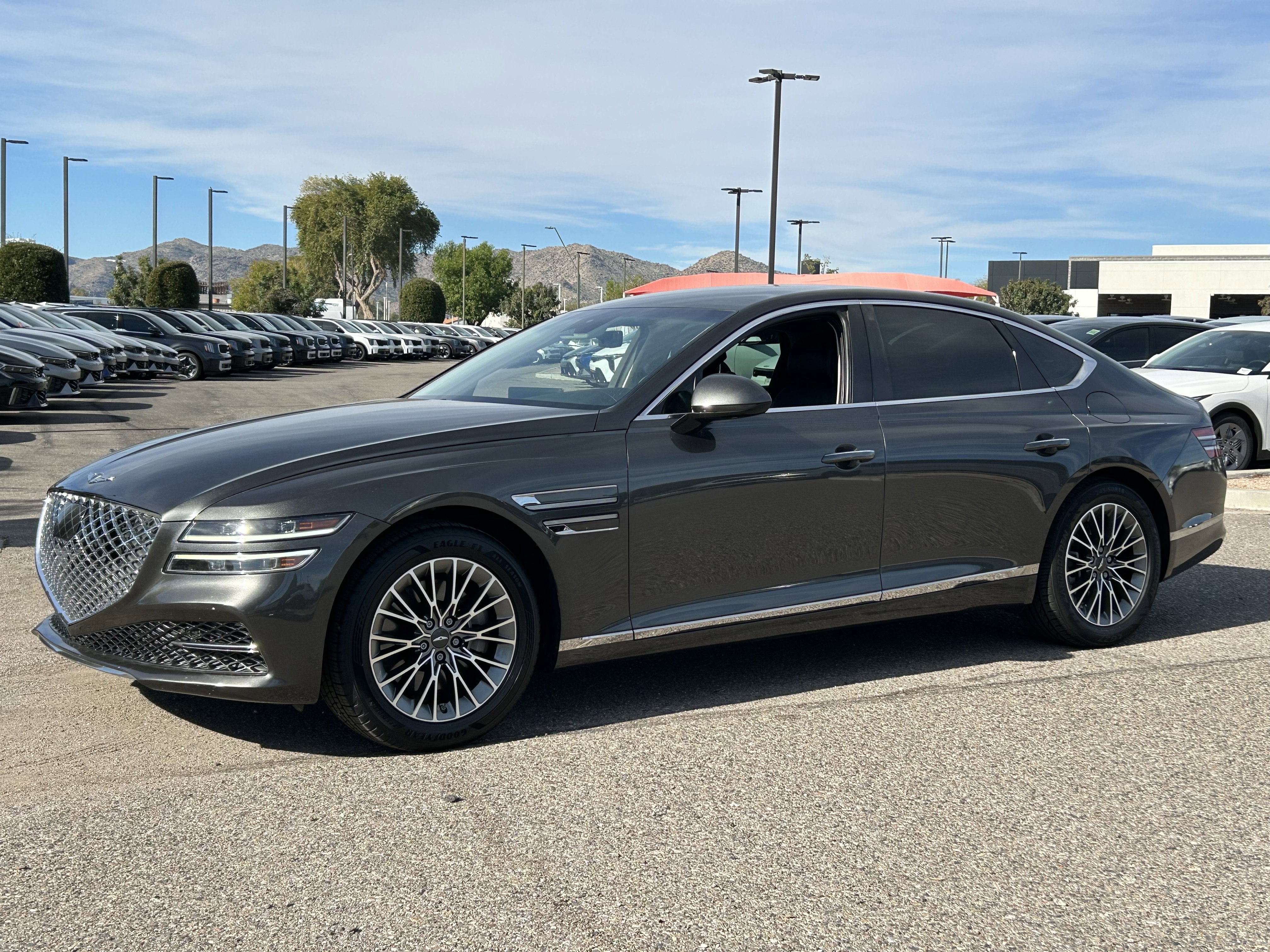 Used 2022 Genesis G80 2.5T image 2