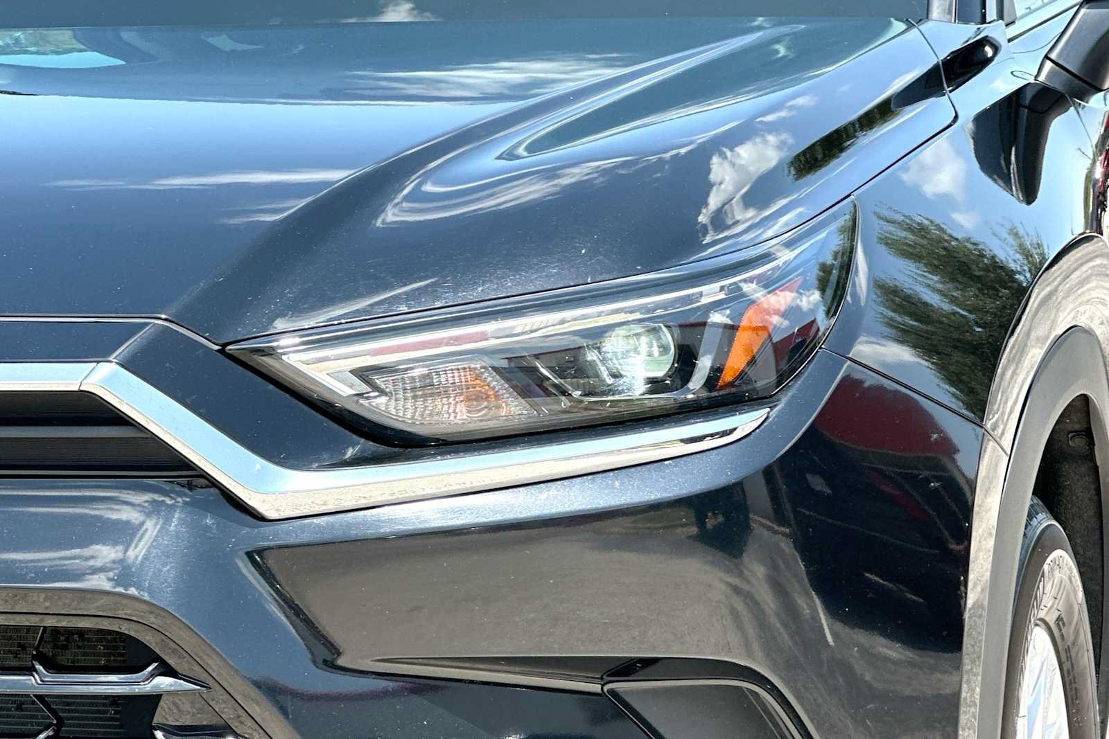 Used 2025 Toyota Grand Highlander AWD image 16