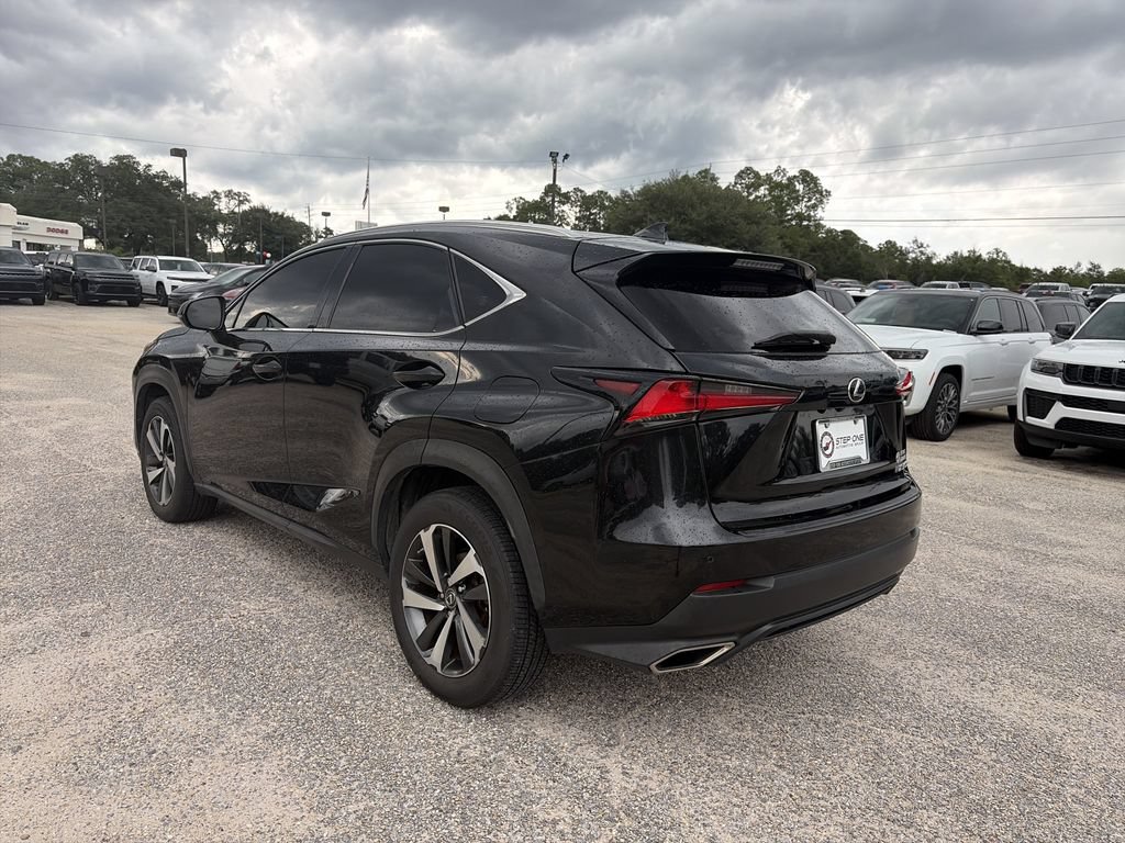 Used 2018 Lexus NX 300 FWD w/ Premium Package image 4