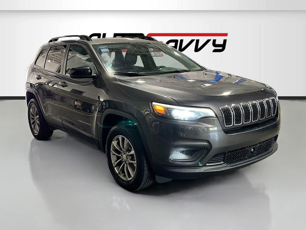 Used 2022 Jeep Cherokee Latitude Lux w/ Mopar Interior Package AWD/4WD image 1