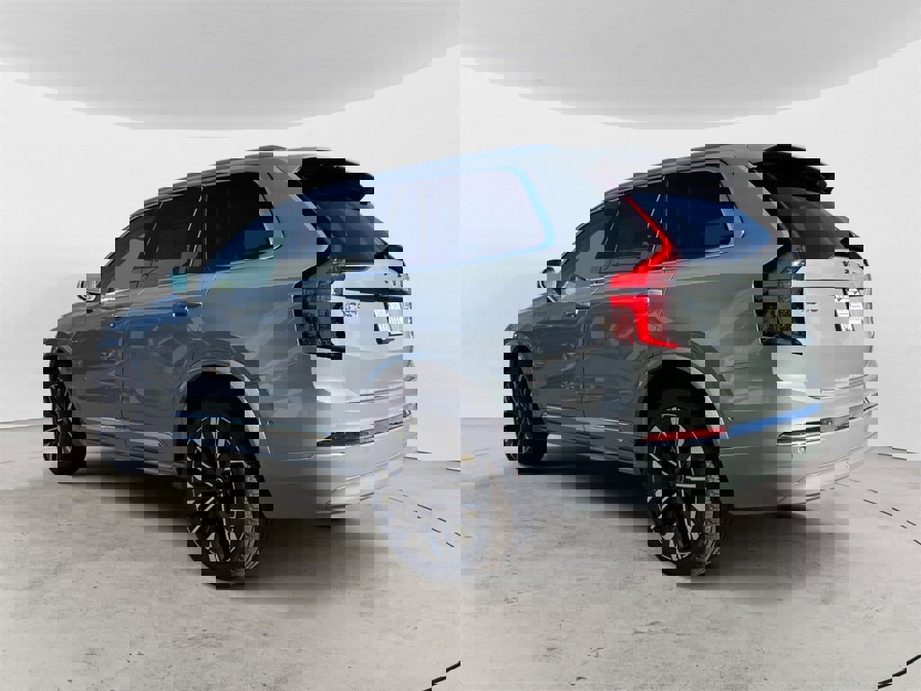 New 2025 Volvo XC90 B6 Ultra w/ Protection Package Premier image 3