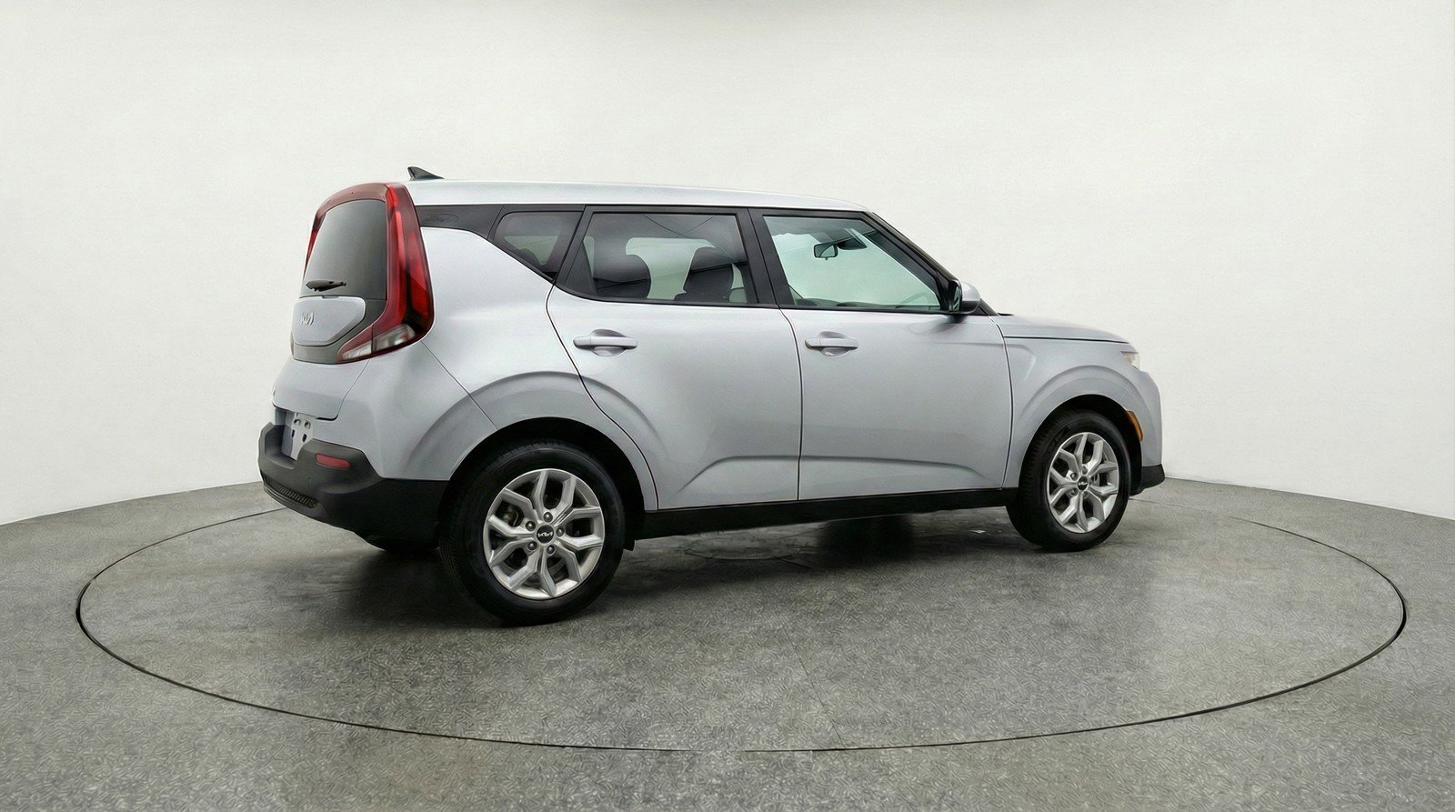 Used 2025 Kia Soul LX w/ LX Technology Package image 9