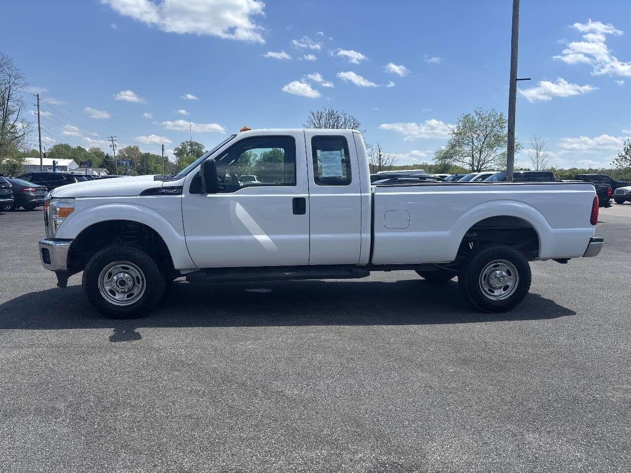 Used 2016 Ford F250 XL w/ XL Appearance Package AWD/4WD image 4