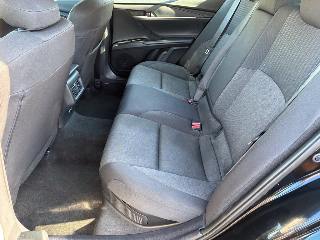 Used 2025 Toyota Camry LE FWD image 28