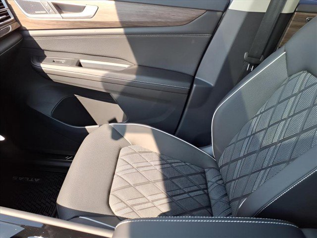 New 2026 Volkswagen Atlas SEL Premium R-Line image 20