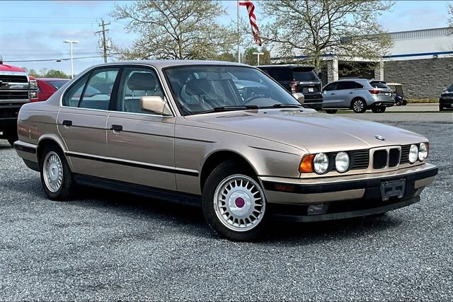 Used 1992 BMW 525i Sedan RWD image 2
