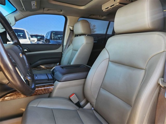 Used 2020 Chevrolet Suburban Premier image 22