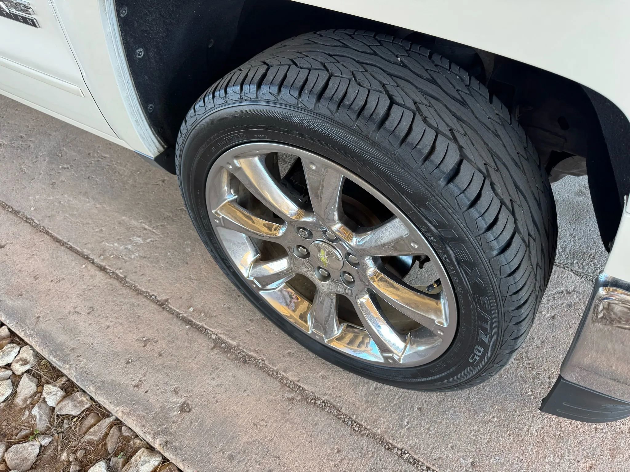 Used 2015 Chevrolet Silverado 1500 LT w/ Texas Edition, 1LT Trim image 28