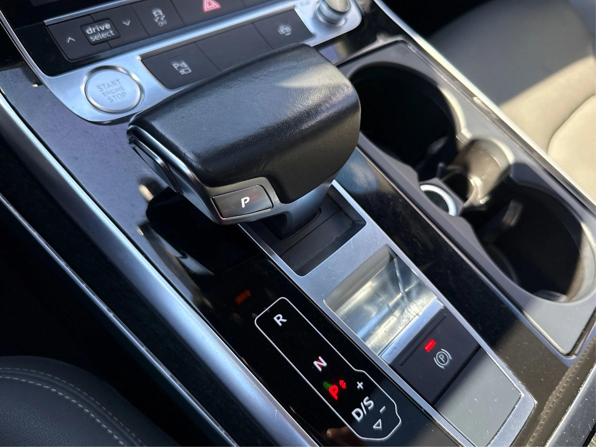 Used 2019 Audi Q8 Premium Plus image 43