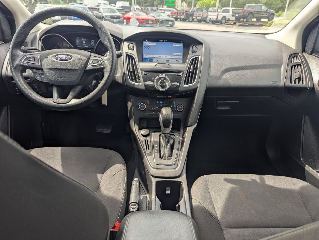 Used 2018 Ford Focus SEL FWD image 22