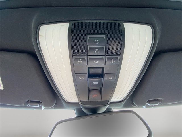 Used 2016 Mercedes-Benz E 350 4MATIC Sedan image 27