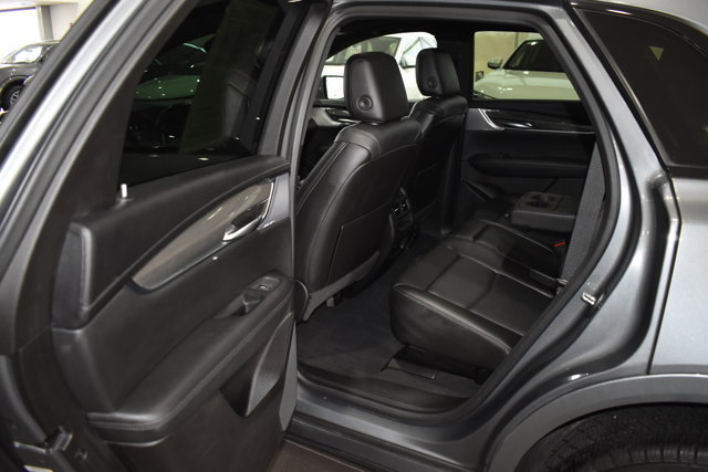 Used 2022 Cadillac XT5 Sportv w/ Technology Package AWD/4WD image 17
