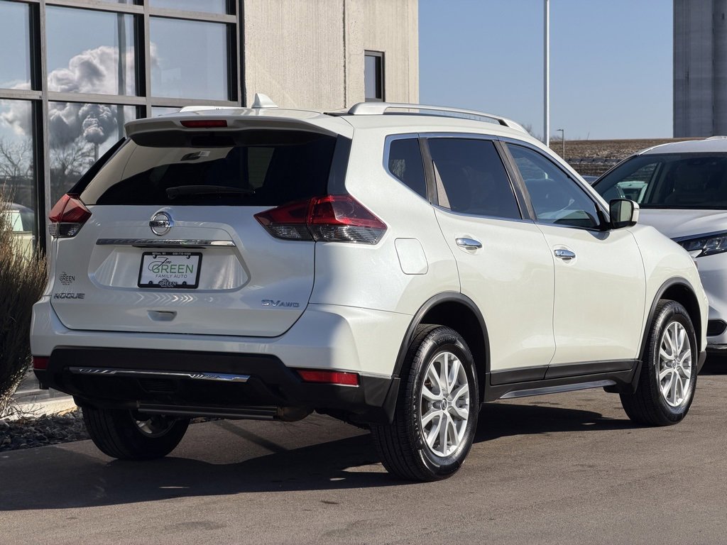 Used 2020 Nissan Rogue SV image 5