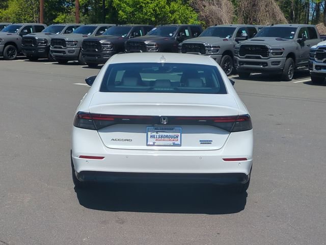 Used 2024 Honda Accord Touring image 12