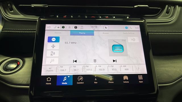 Certified 2024 Jeep Grand Cherokee Limited w/ Luxury Tech Group II AWD/4WD image 31