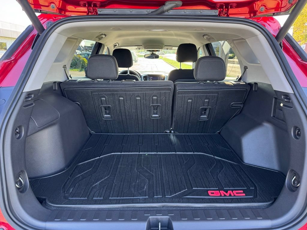 Certified 2024 GMC Terrain SLE w/ Driver Convenience Package FWD image 32