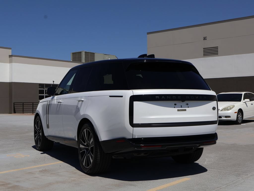 Used 2023 Land Rover Range Rover SE AWD/4WD image 5