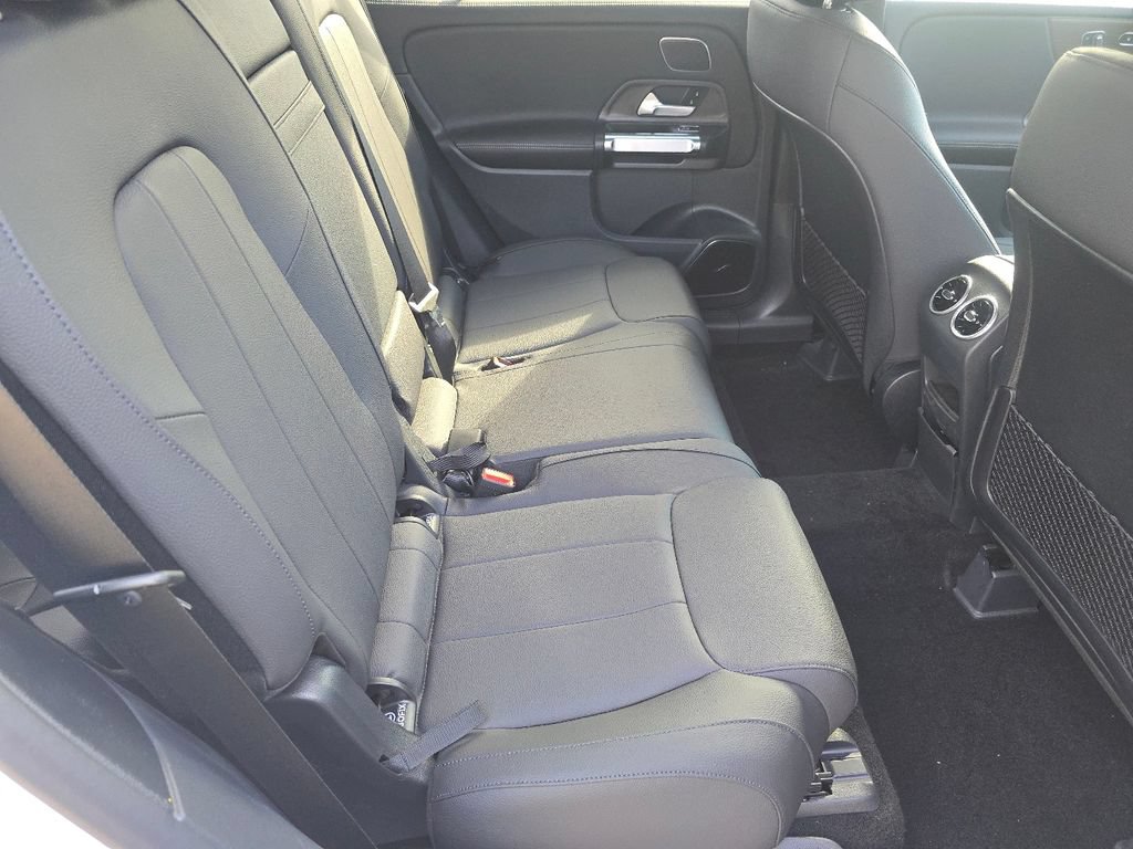 New 2026 Mercedes-Benz GLB 250 4MATIC image 19
