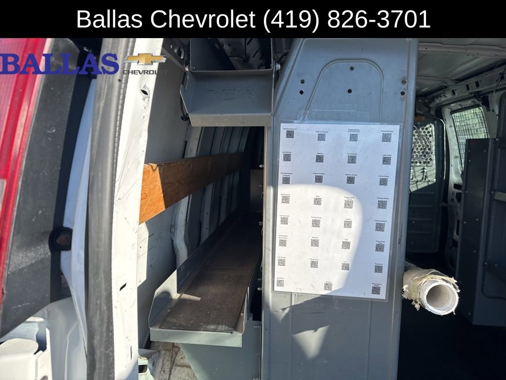 Used 2015 Chevrolet Express 2500 image 18