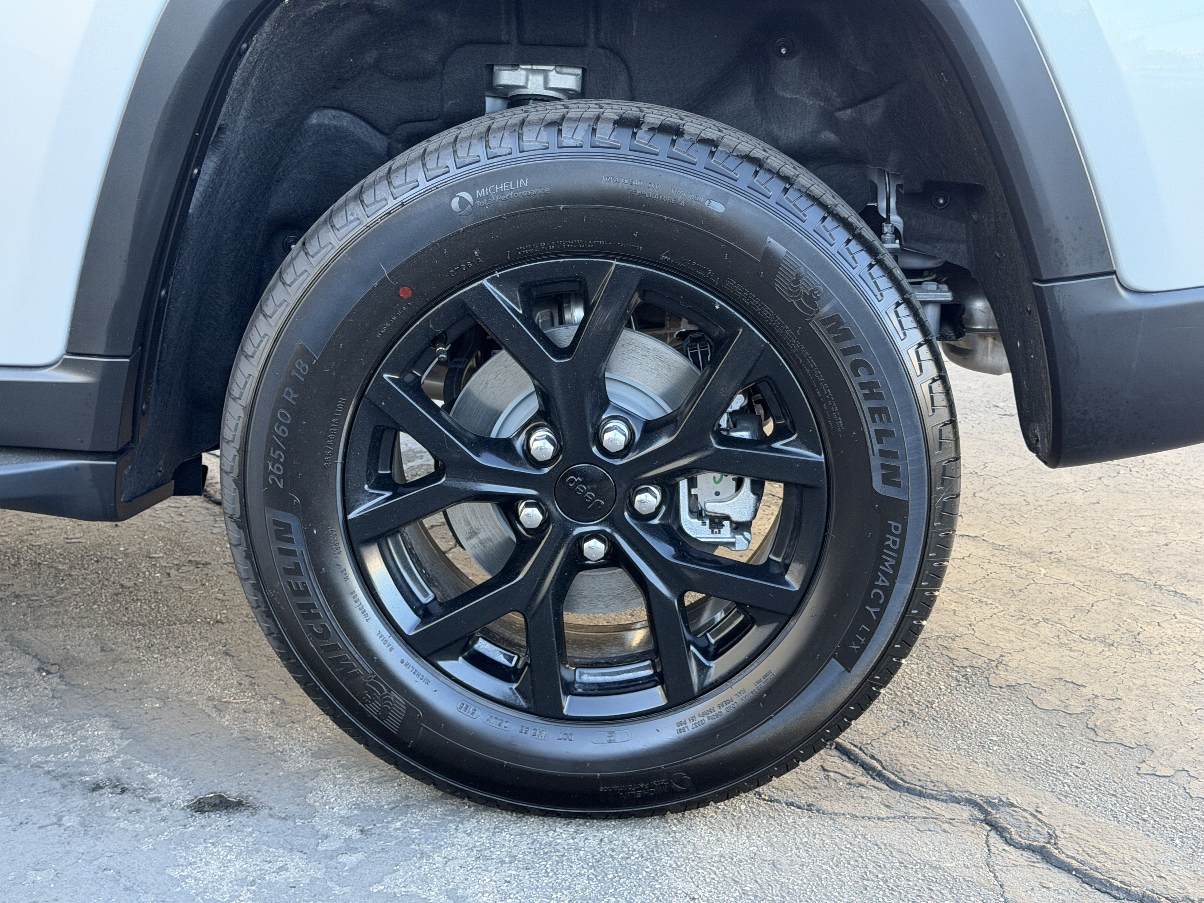 New 2026 Jeep Grand Cherokee Altitude RWD image 18